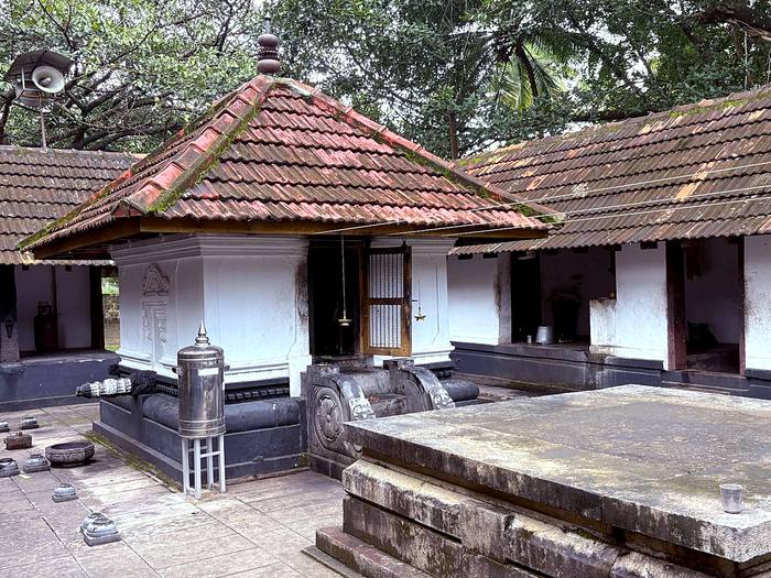 ശ്രീകോവിൽ